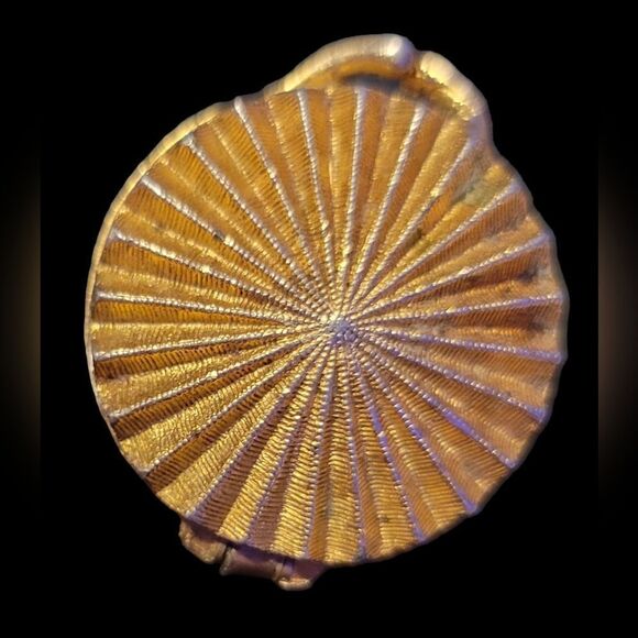 60's Vintage Houbigant Solid Perfume Compact with Chantilly Red Cabochon - Picture 4 of 12